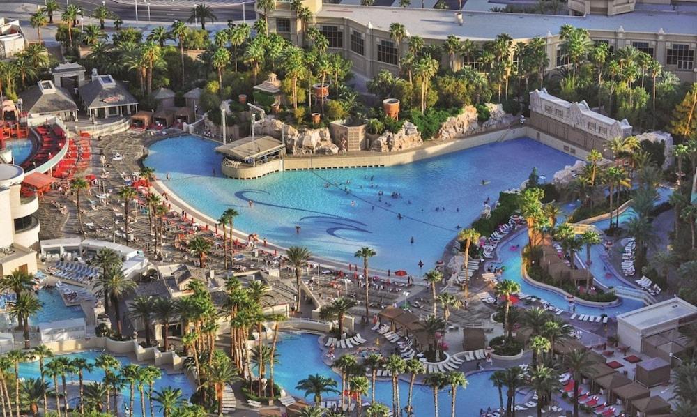 Mandalay Bay Resort And Casino By Suiteness Las Vegas Luaran gambar