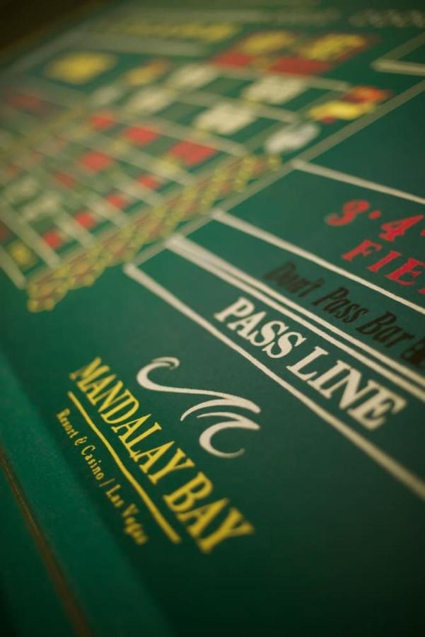Mandalay Bay Resort And Casino By Suiteness Las Vegas Luaran gambar